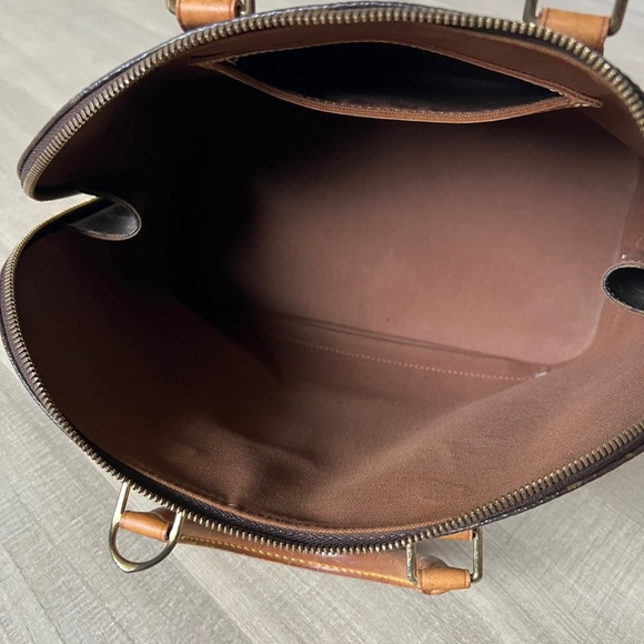 AUTHENTIC Louis Vuitton Alma - Picture 6 of 10
